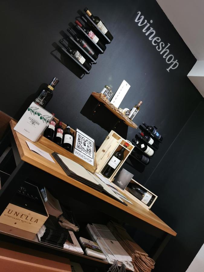 Bivius Hotel Restaurant Luxembourg Strassen Esterno foto